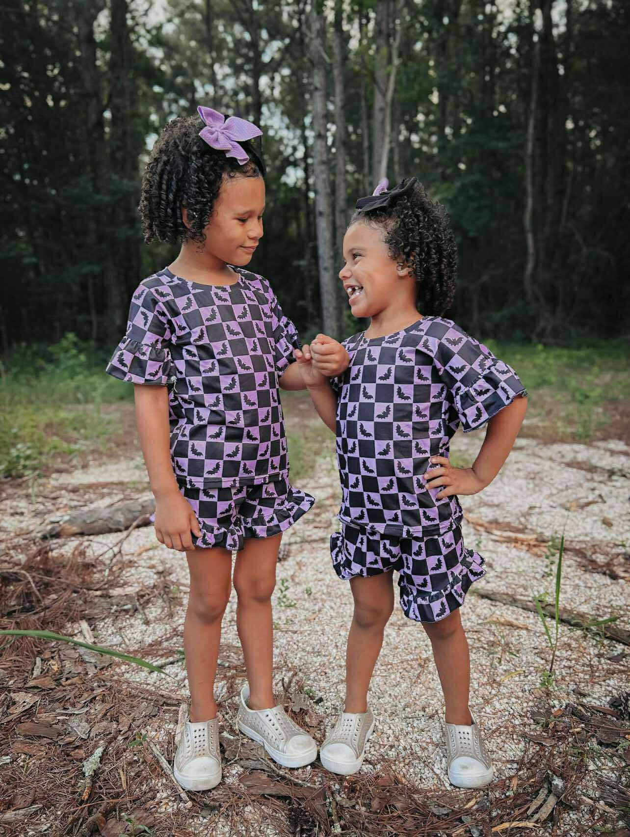 Checkered bats ruffle set