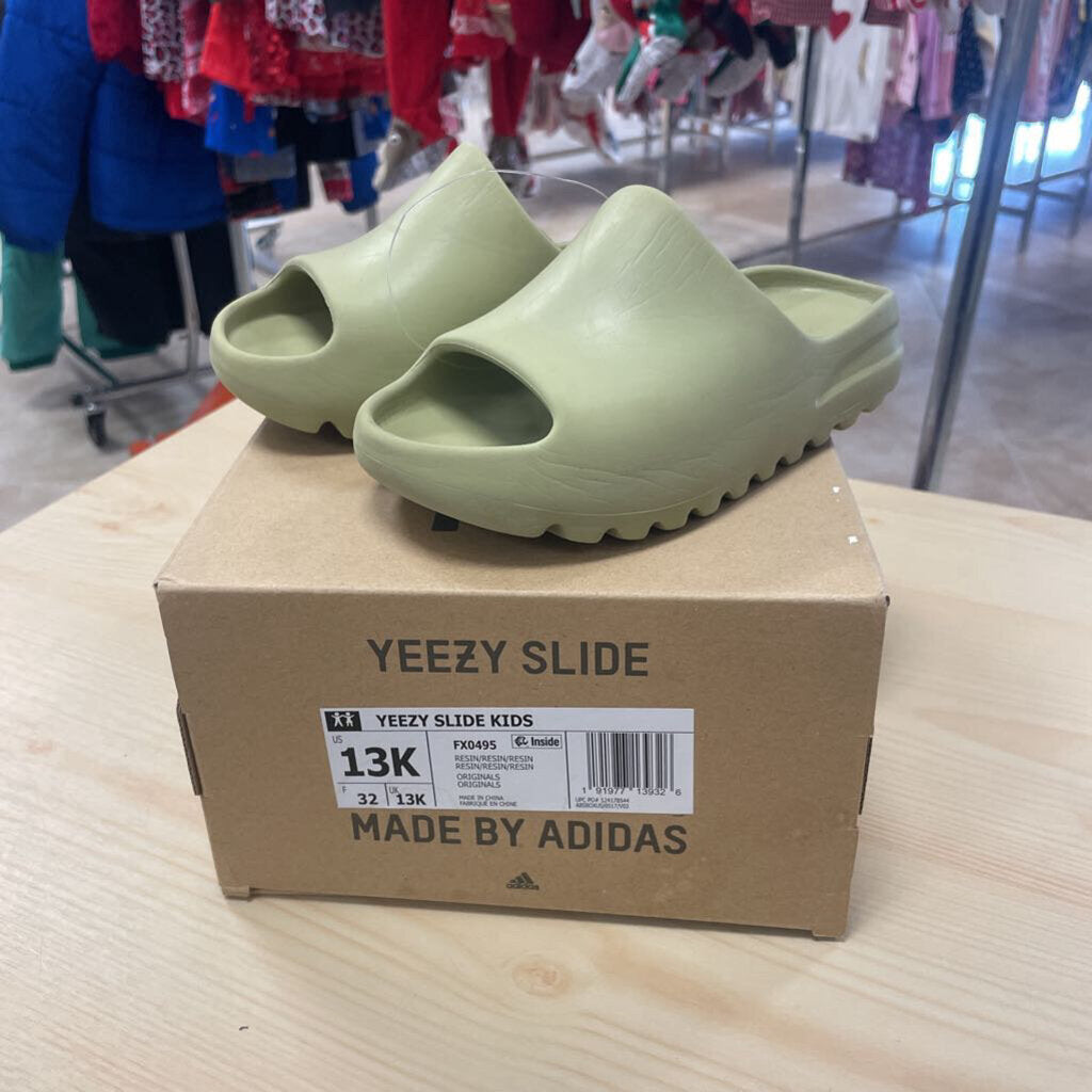 Yeezy Slides w/ box