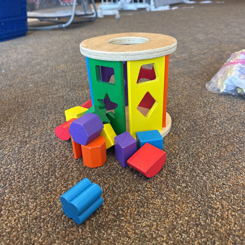 *Wooden shape sorter w/extras