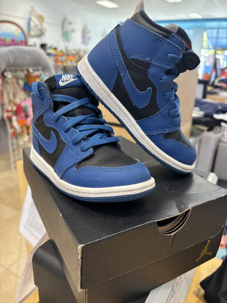 *1 Retro 'Dark Marina Blue' w/ box