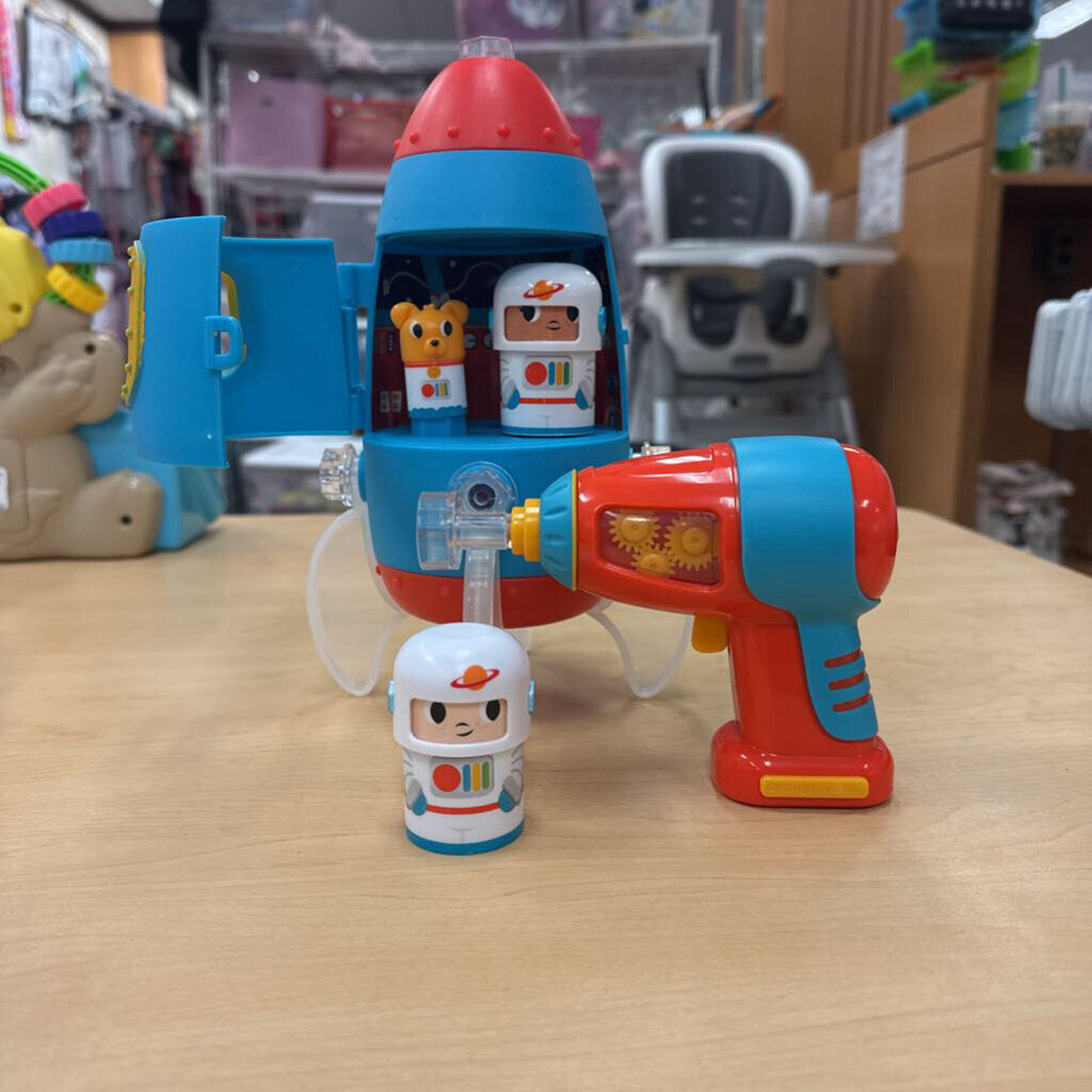 *Bolt Buddies Rocket