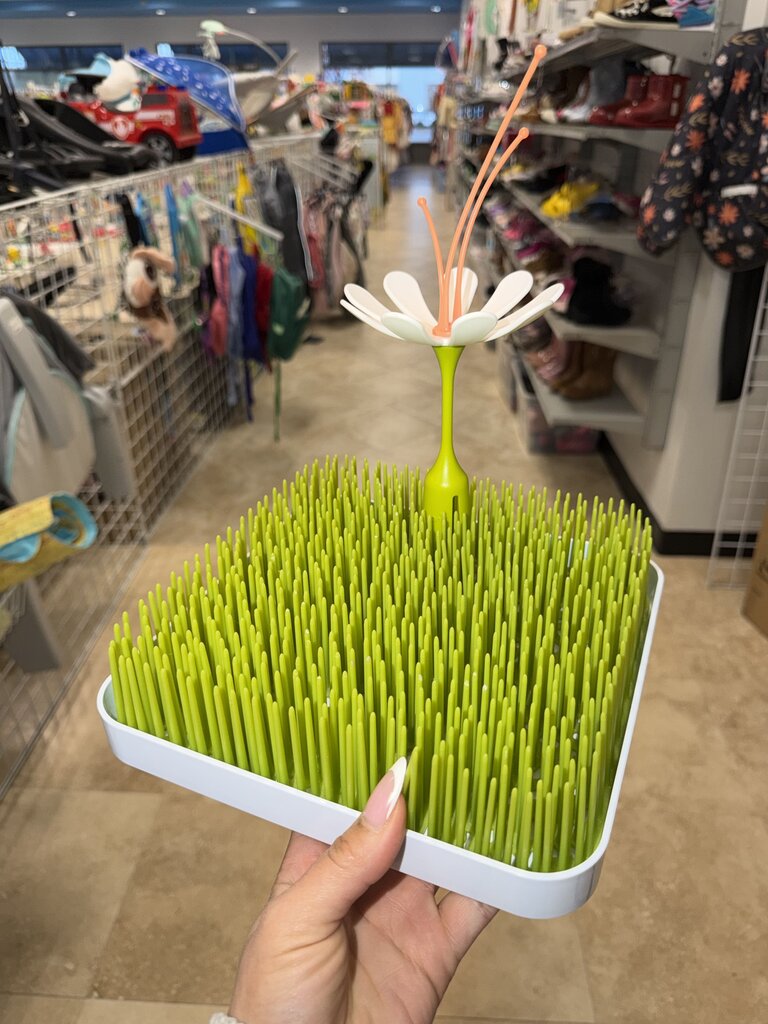 *grass drying rack w/ flower