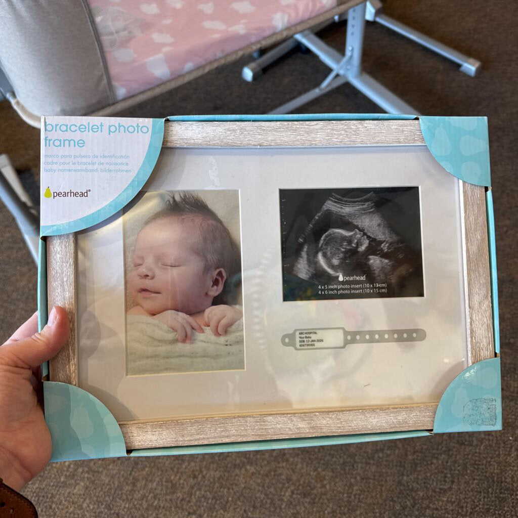 *New Bracelet Photo Frame