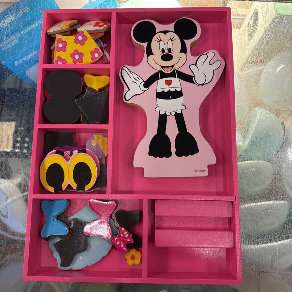 *Wooden Dress Up Minnie