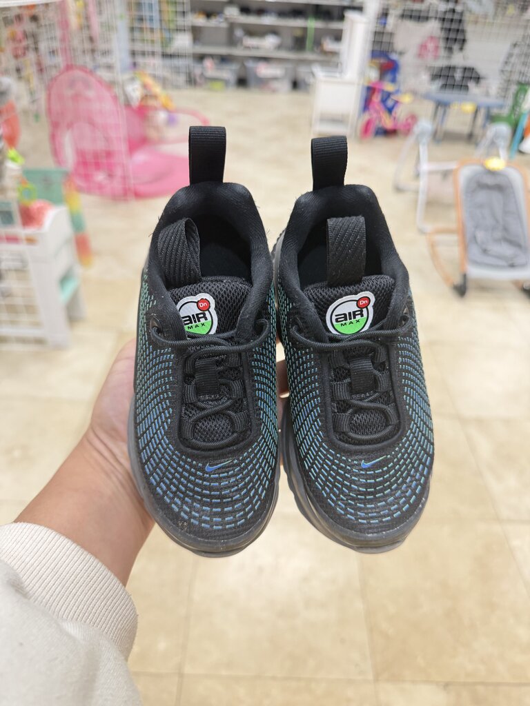 *Air Max DN