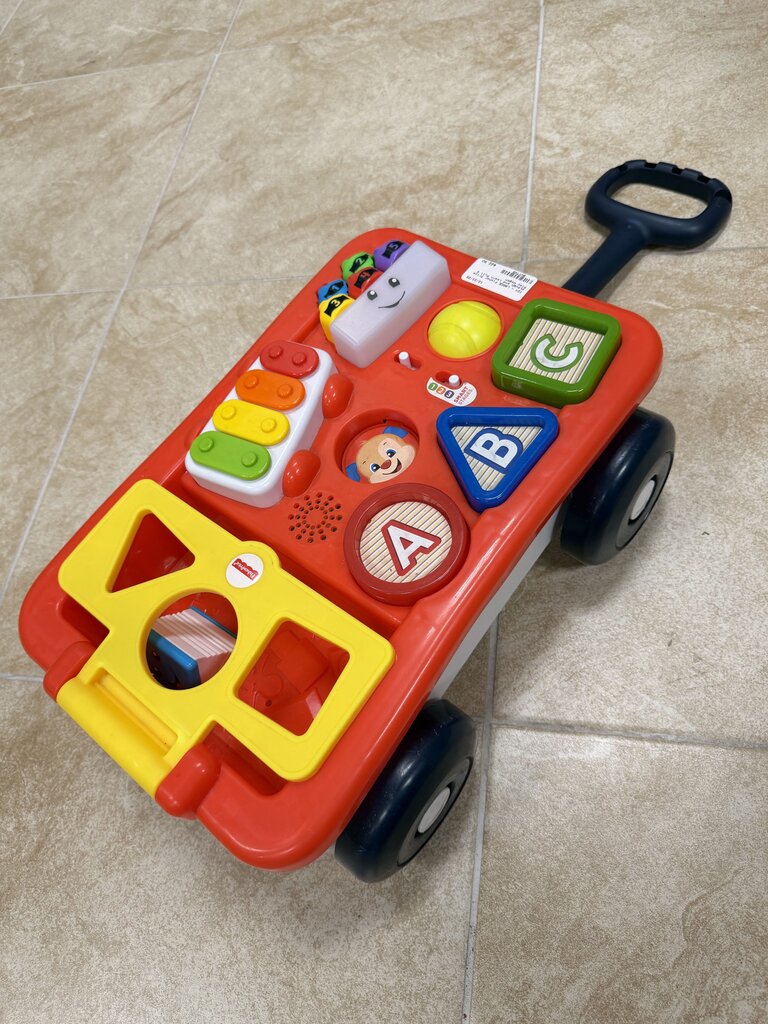 *Laugh and Learn Pull & Play Wagon
