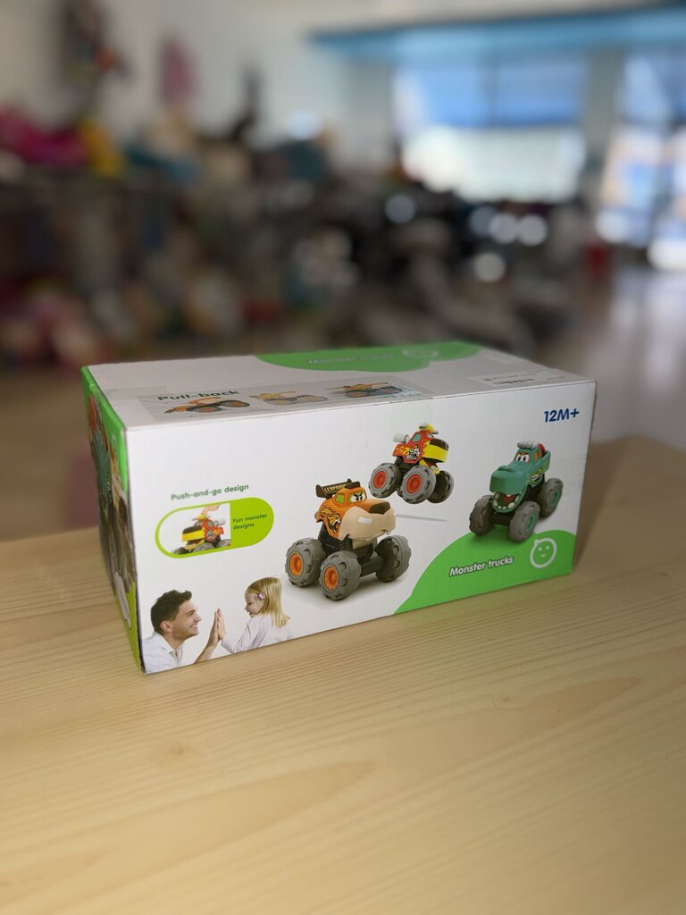 *Pull back trucks NEW