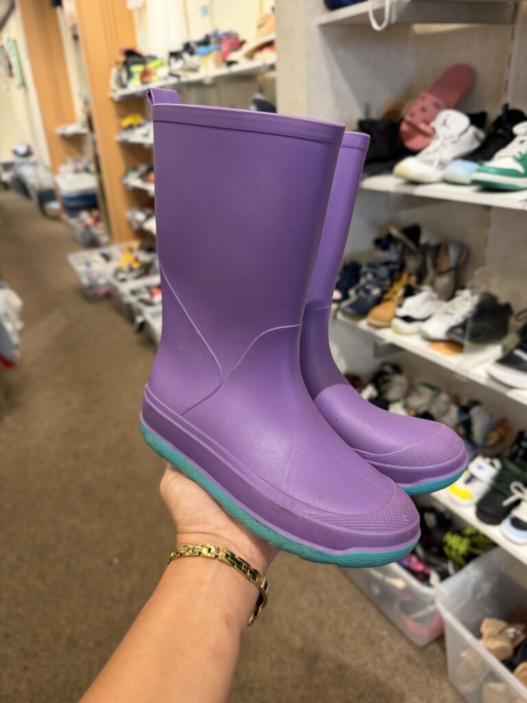 *Andy Slip on