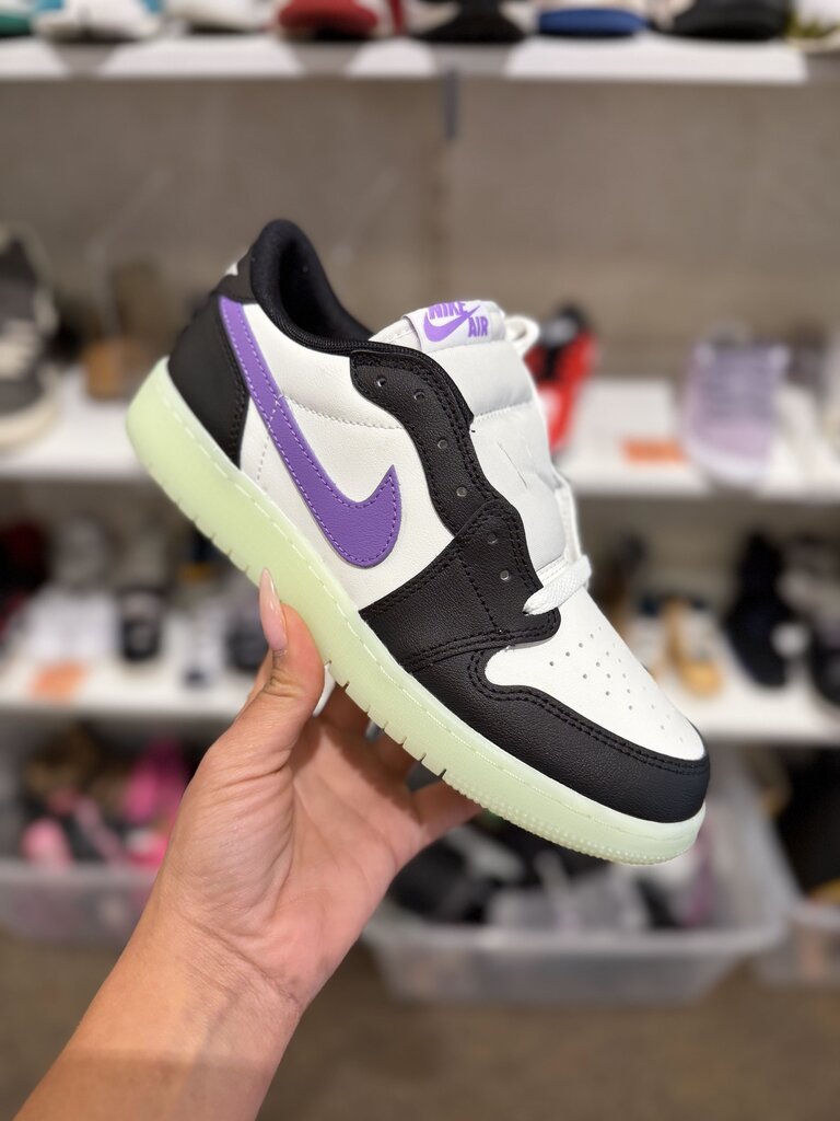 NEW W/BOX 1 Retro Low