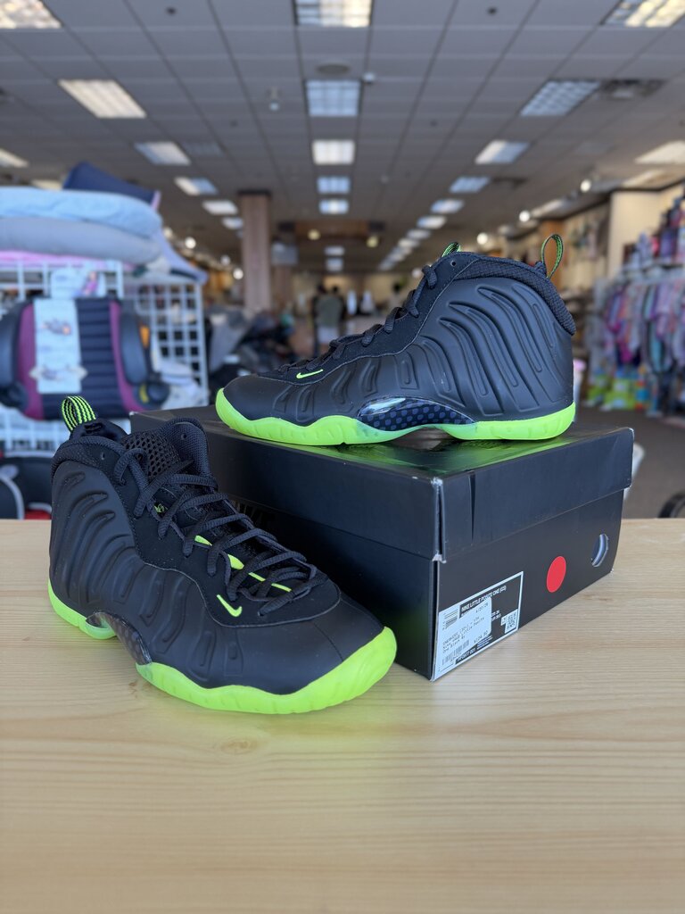 *NWB Little Posite One