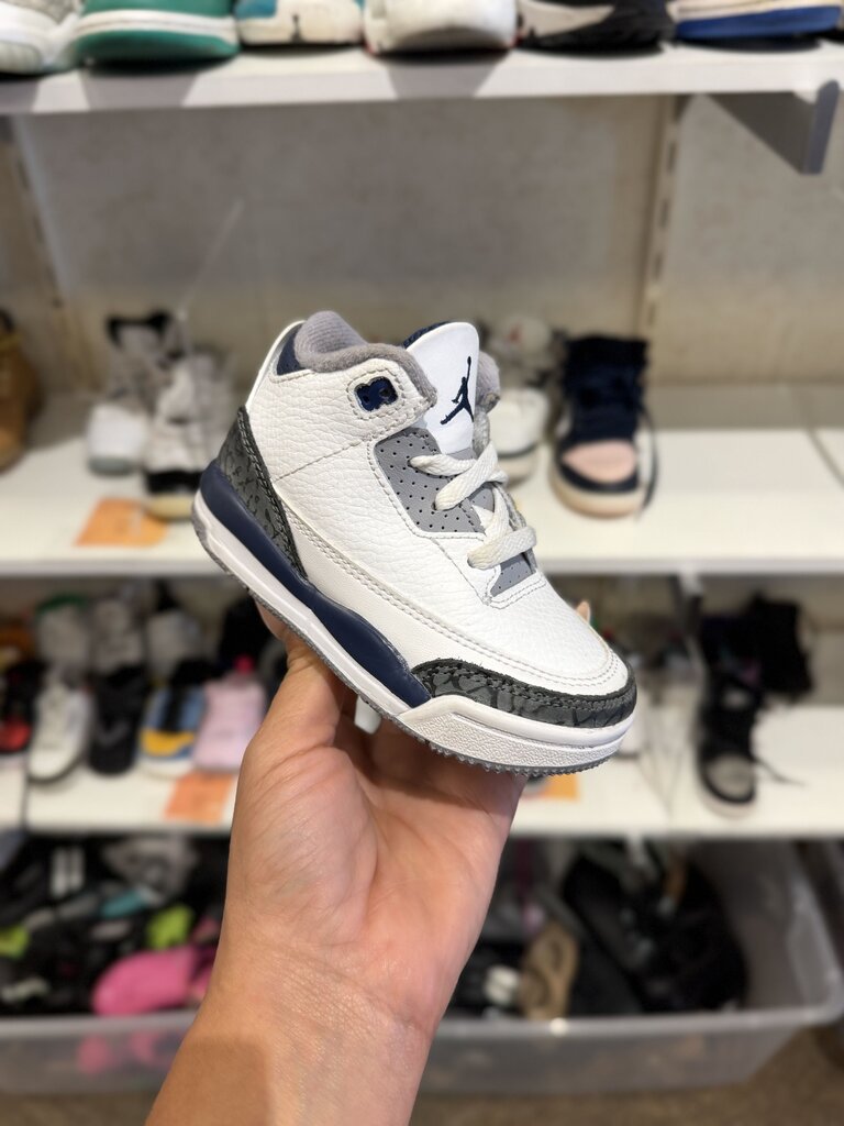 Retro 3 Midnight Navy W/Box