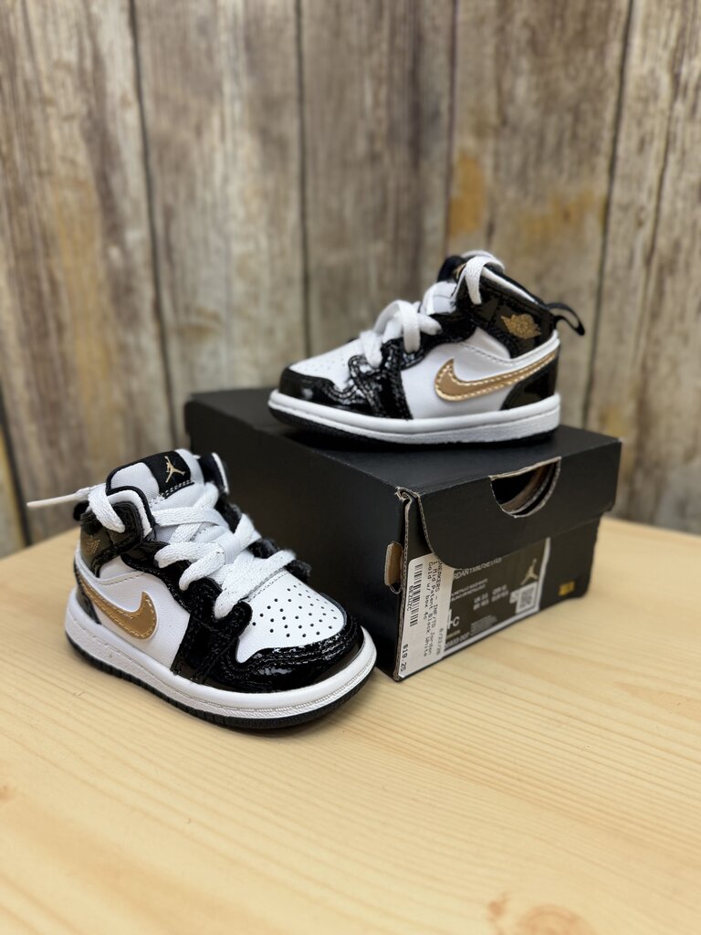 1 Mid Patent Black White Gold w/ box