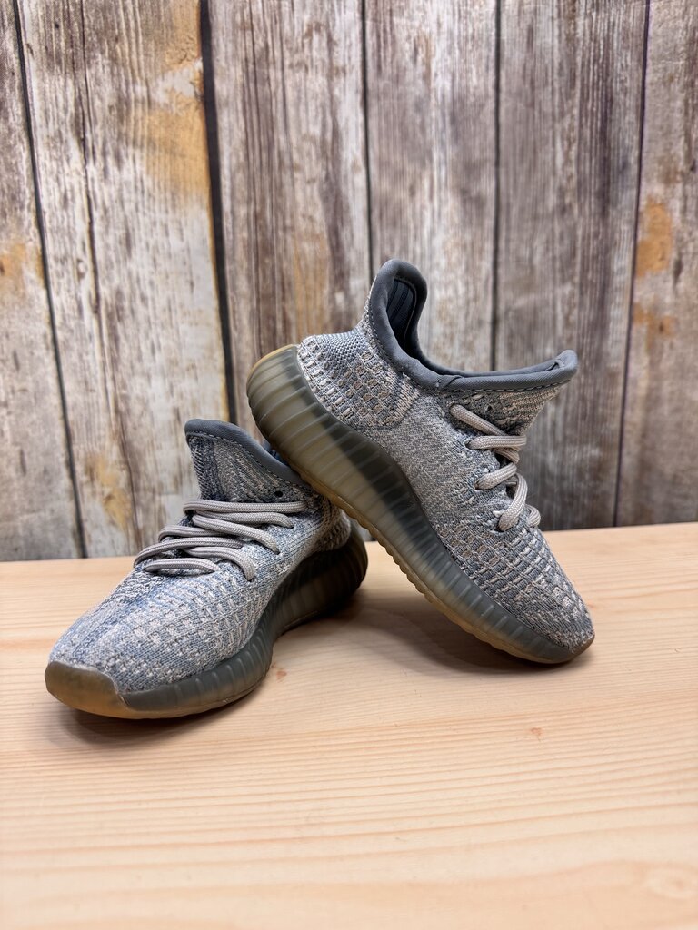 Yeezy Boost 350 V2 NO BOX