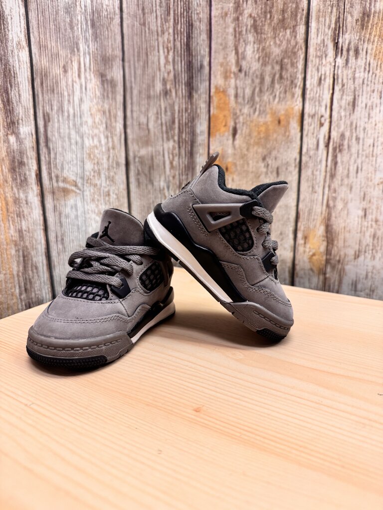 NO BOX Retro 4 'Cave Stone'