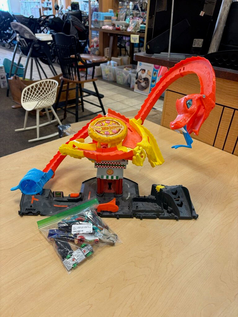 City Track Set Pizza Slam Cobra
