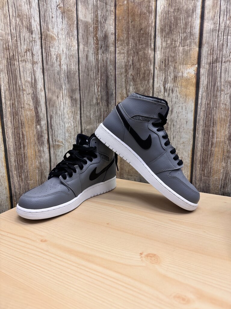 NEW NO BOX Retro 1