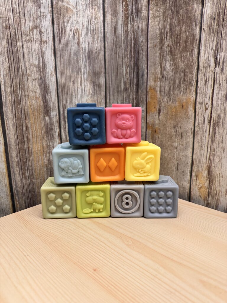*9 pc stacking blocks