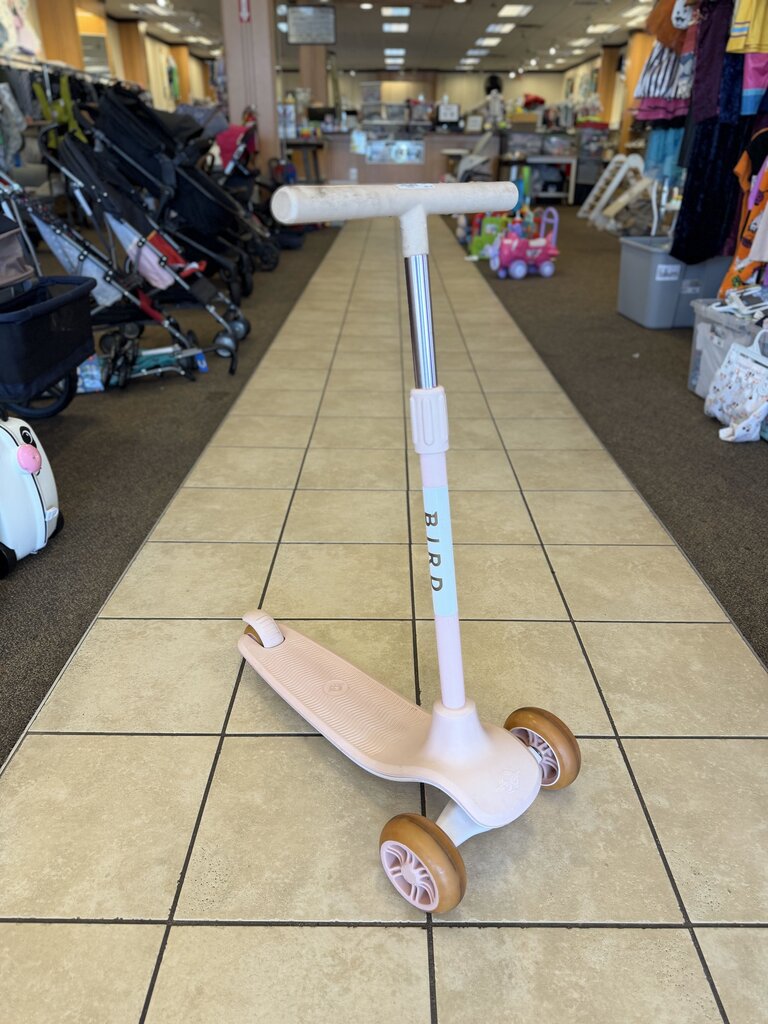 *3 Wheel Light Up scooter