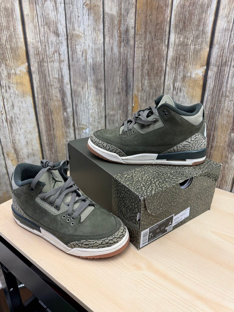 W/BOX Retro 3