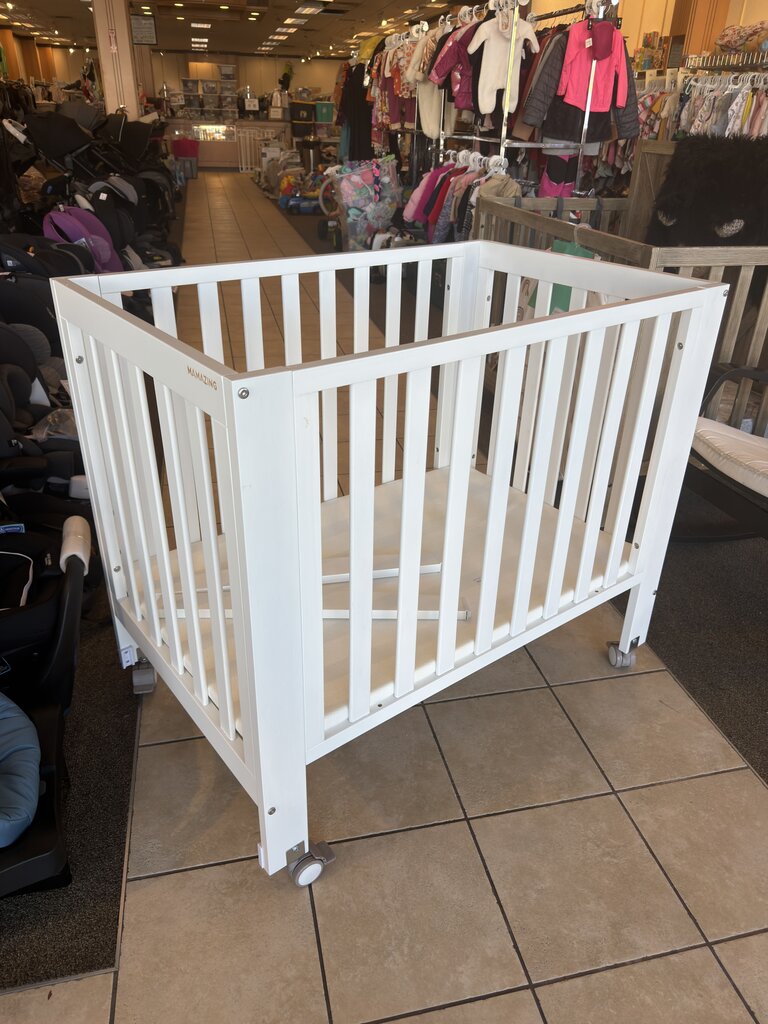 *Rolling Mini Crib