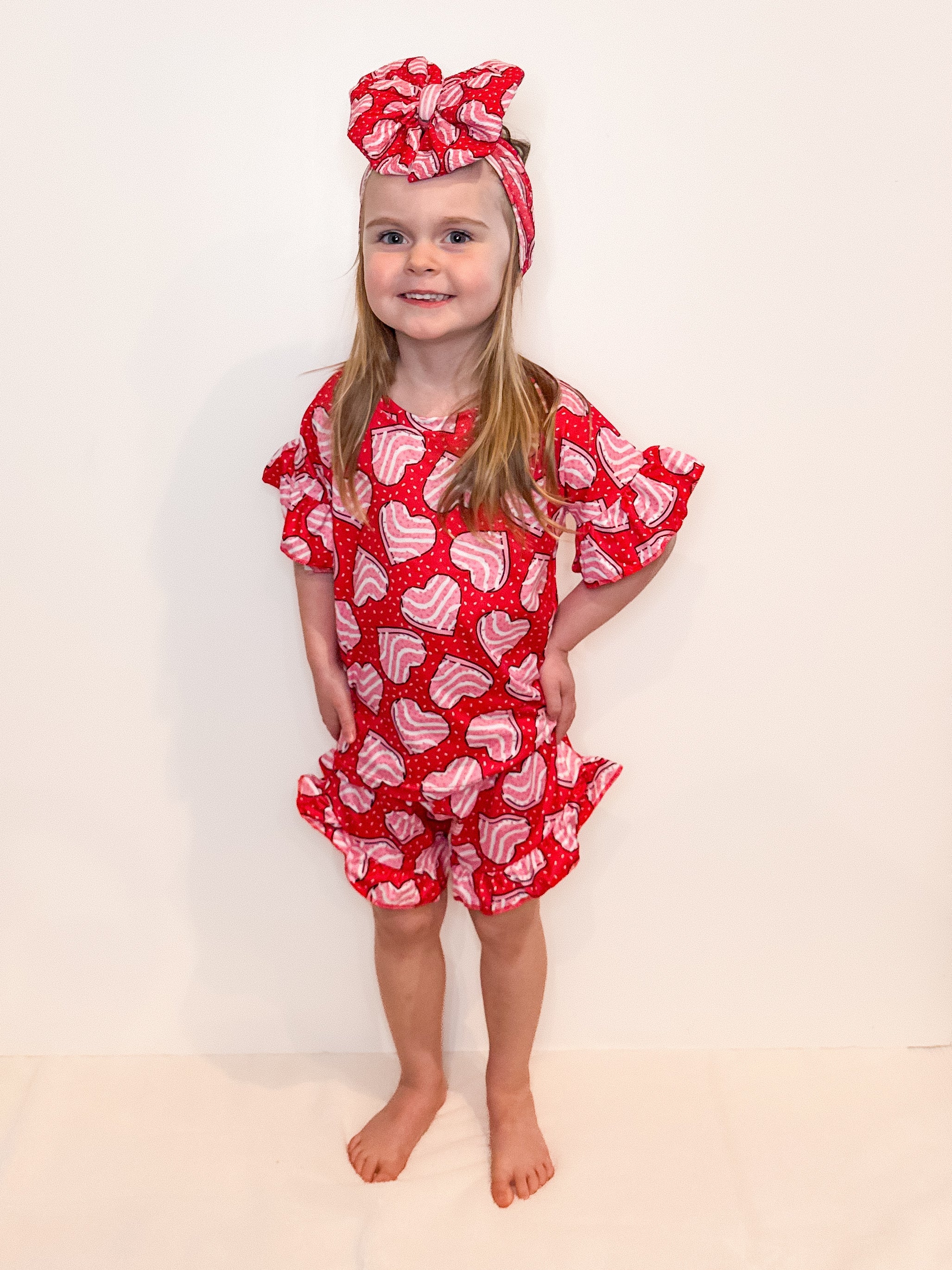 Red cakes ruffle top set