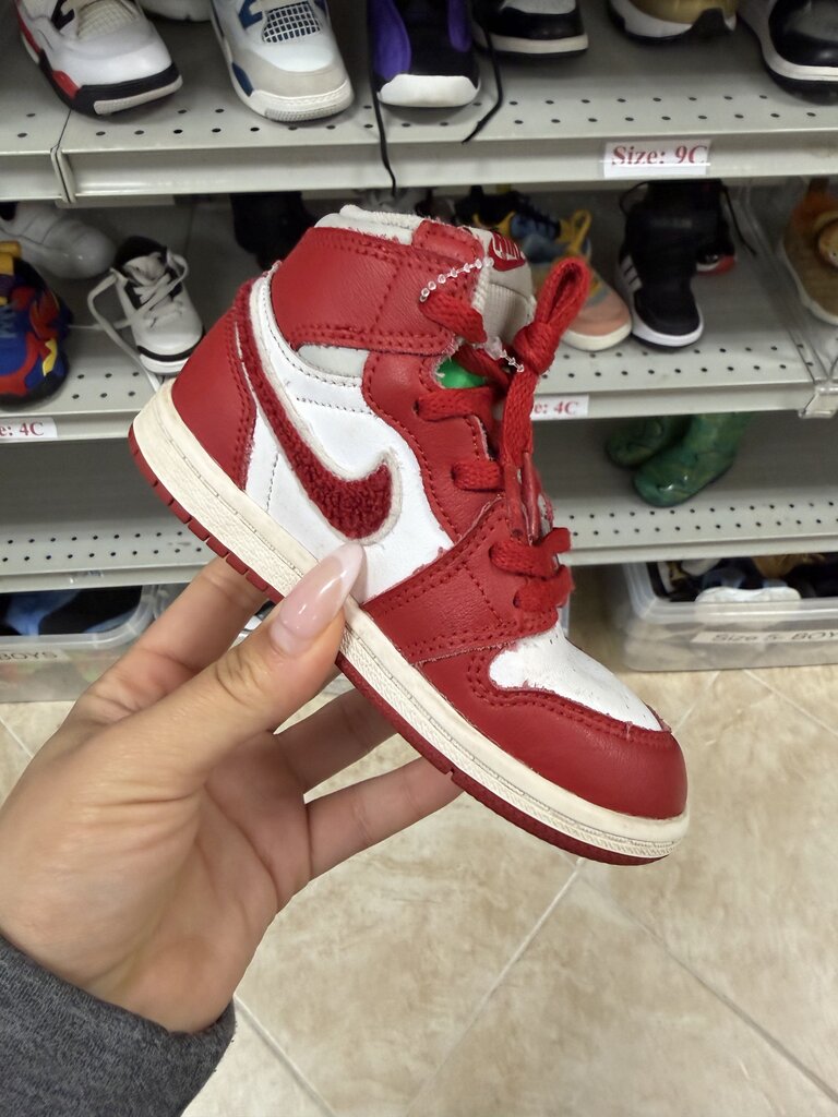 1 Retro High OG TD 'Newstalgia Chenille' No Box