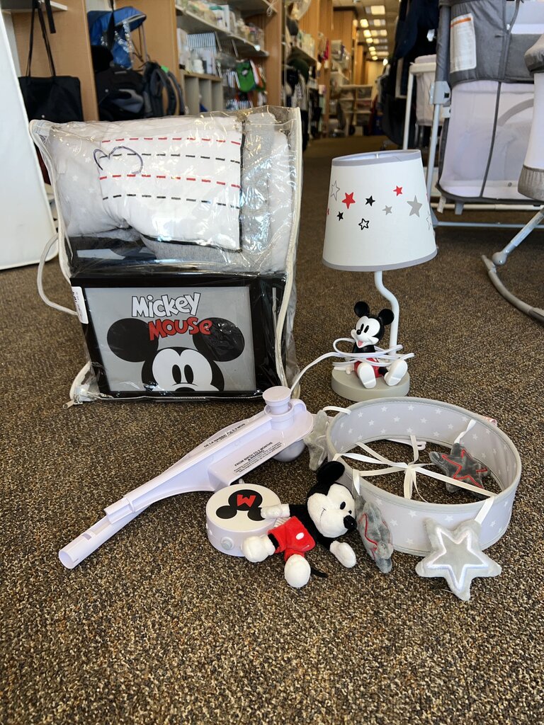 *Mickey Mouse Room Set
