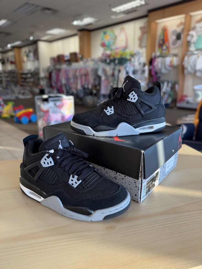 *W/BOX Retro 4 'Black Canvas'