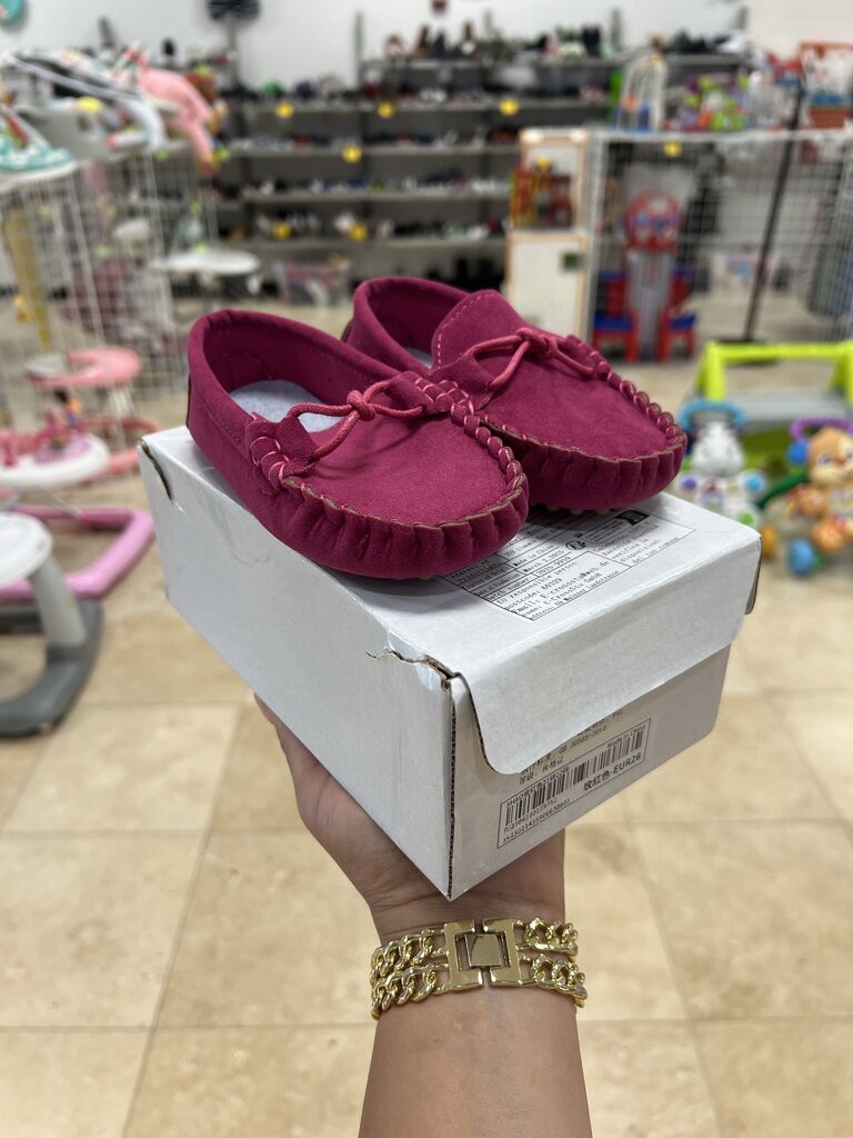*moccasins