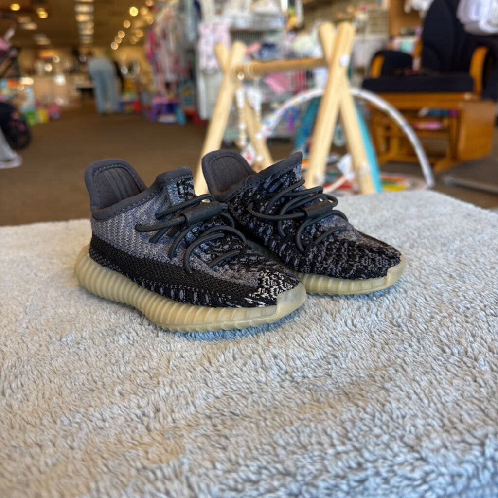 *No Box Yeezy 350 Ape Boost