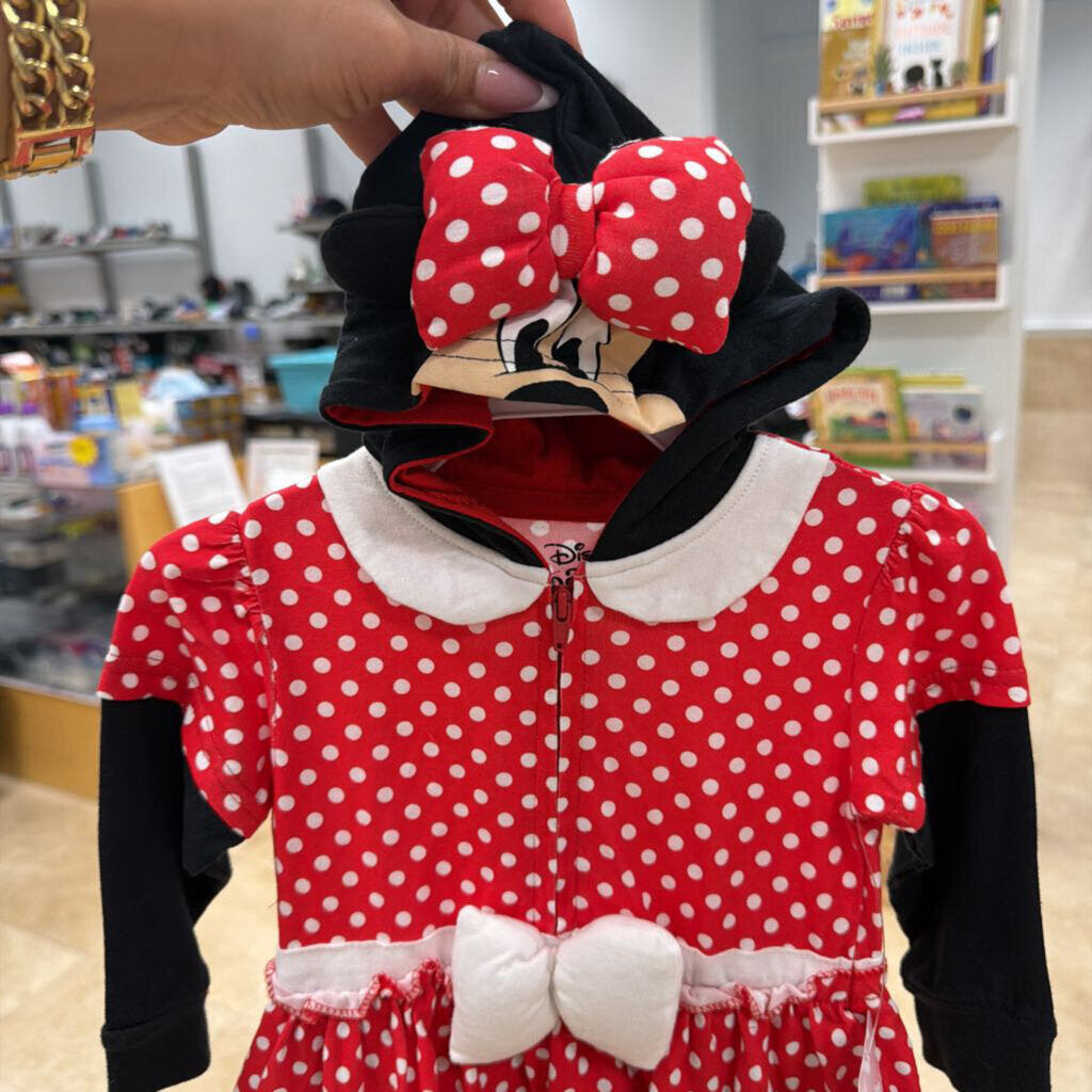 *NWT Minnie Mouse