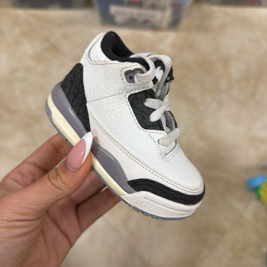 *3 Retro Cement Grey