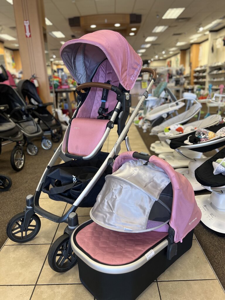 *Vista w/Bassinet Raincover & Bug Net