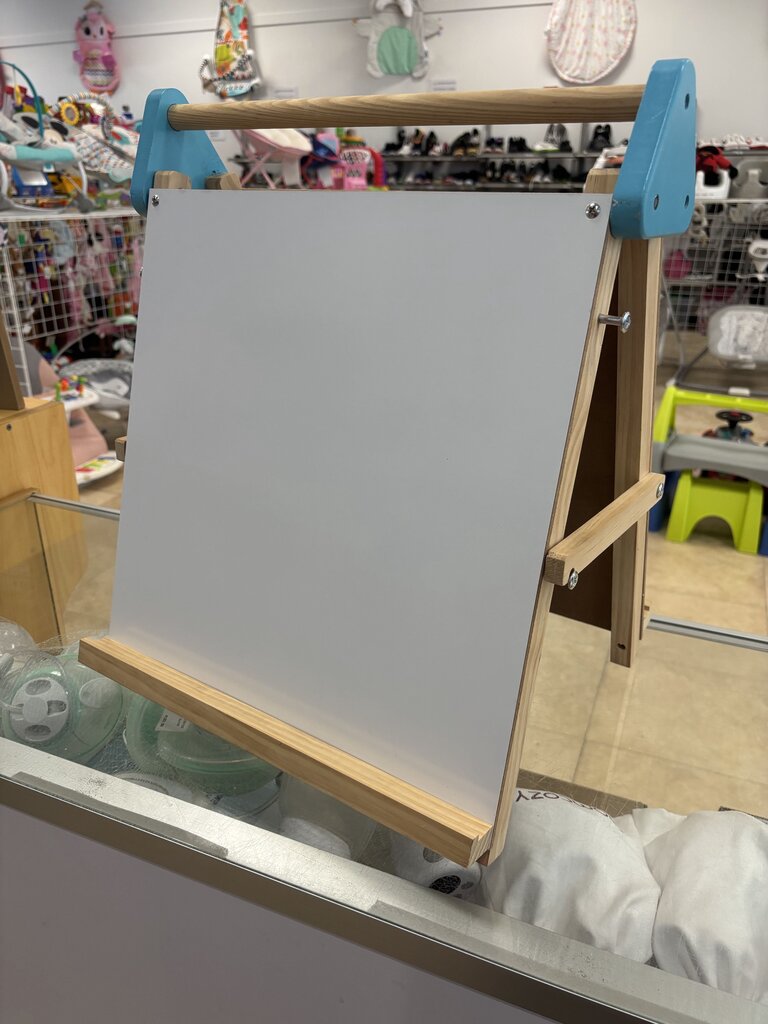 *3n1 Table top easel/dry erase