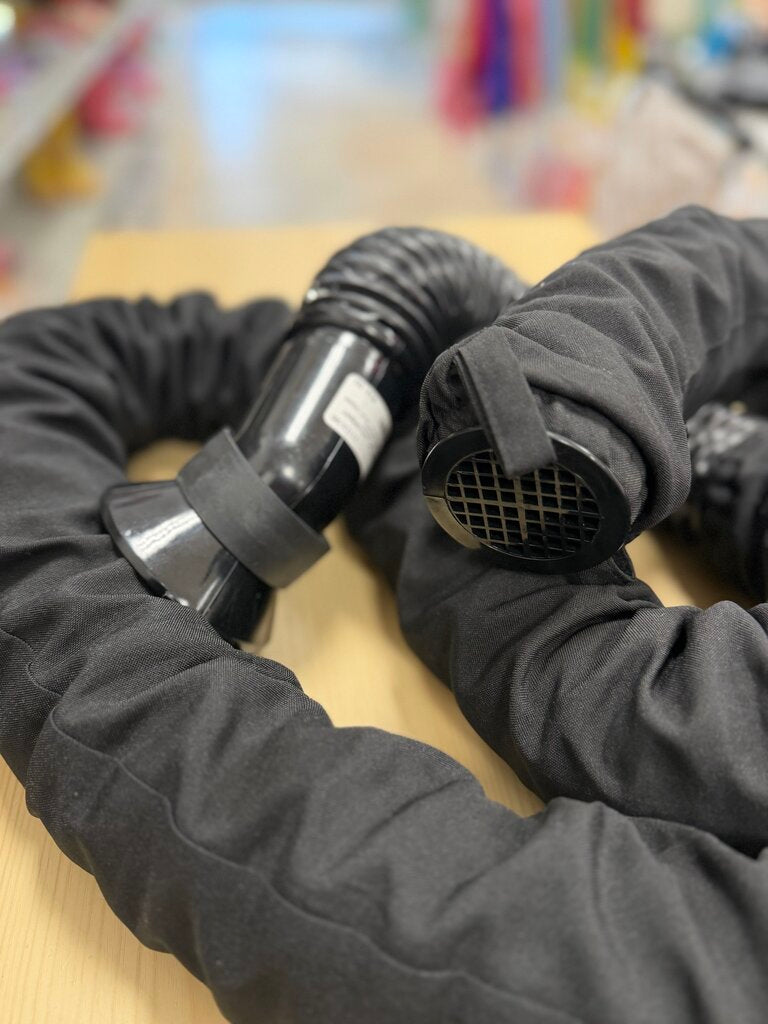 *Rear Facing Cool/Warm Air Hose