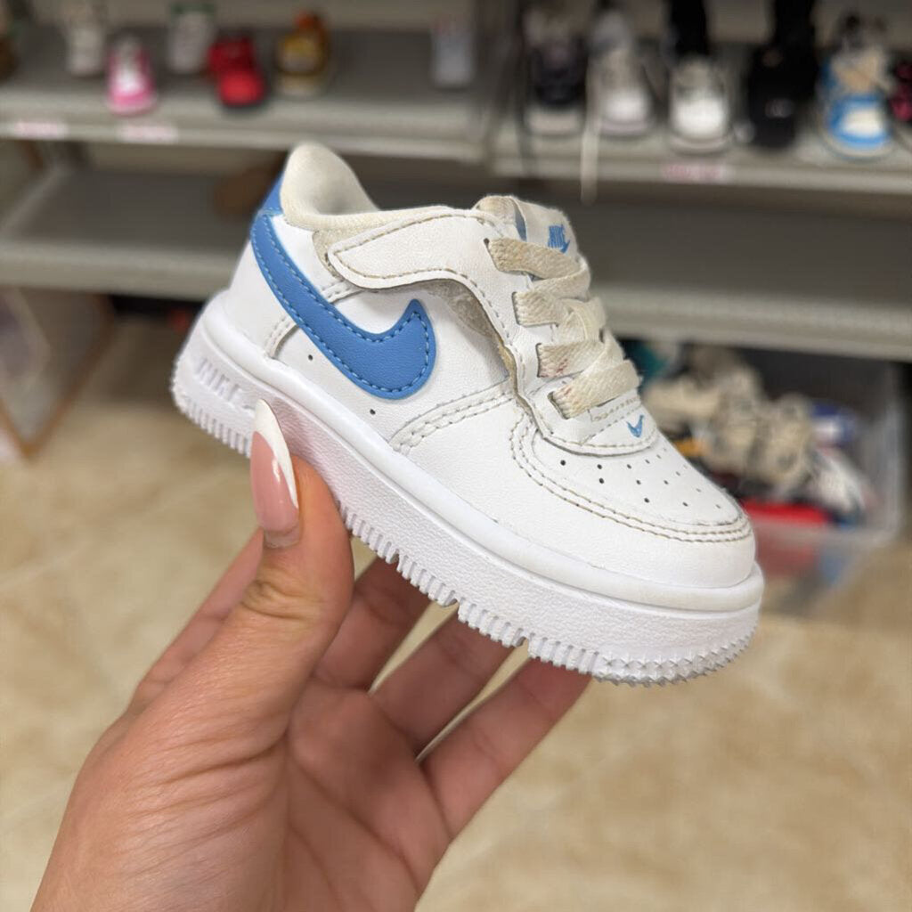 *Force 1 Low Easyon w/ box