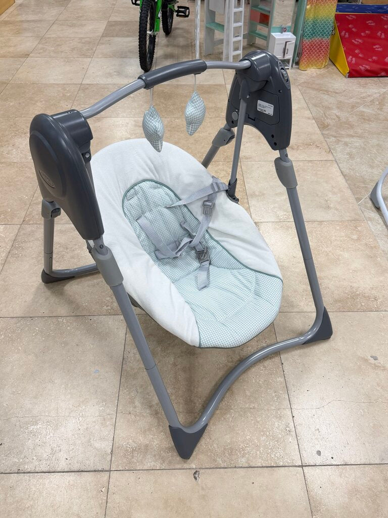 *Slim Spaces Compact