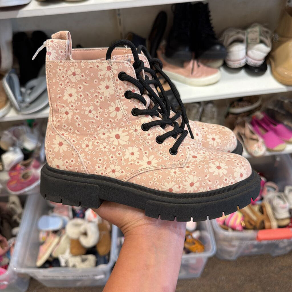 * Kayden Floral Print
