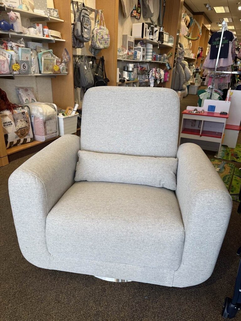 Tuba Extra Wide Swivel Glider