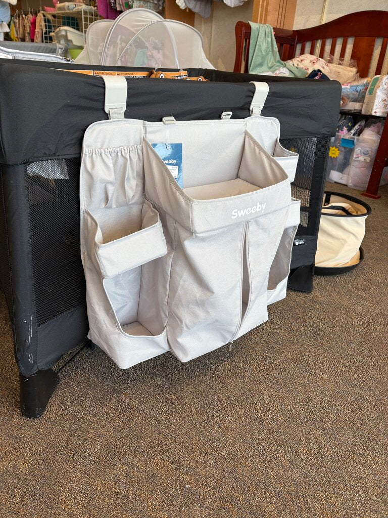*NWT Hanging Diaper Organizer