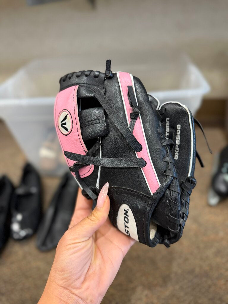 *BaseballGlove