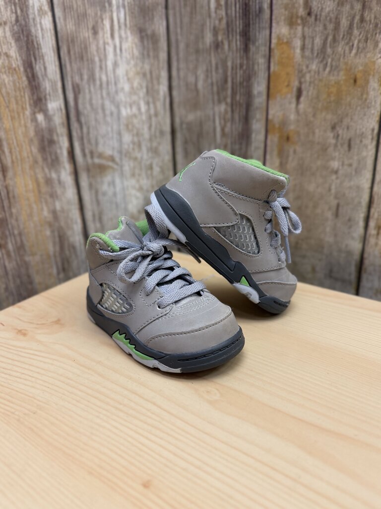 5 Retro Green Bean