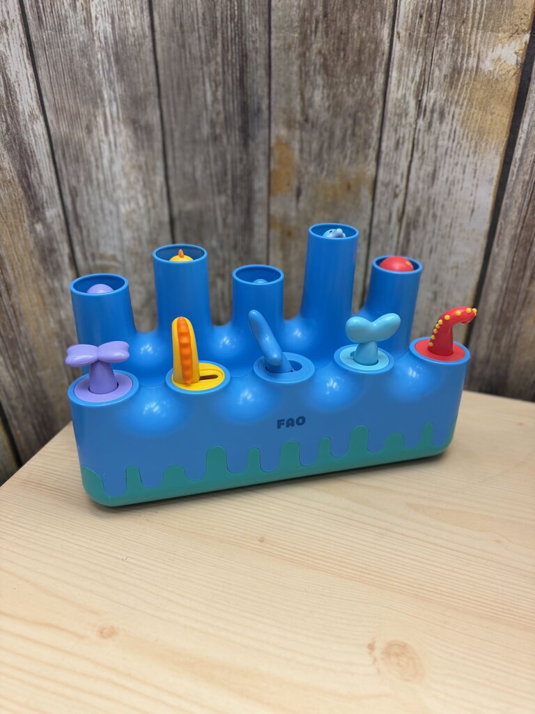 *Look & Sea Creatures Pop-Up Reef