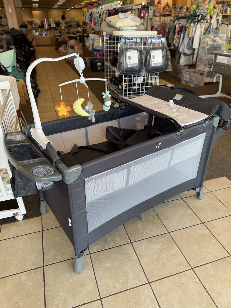 Fiore Portable Crib & Playpen
