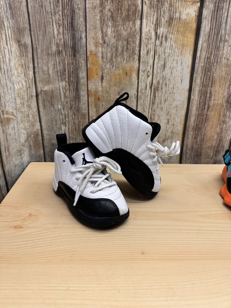No/BOX 12 Retro