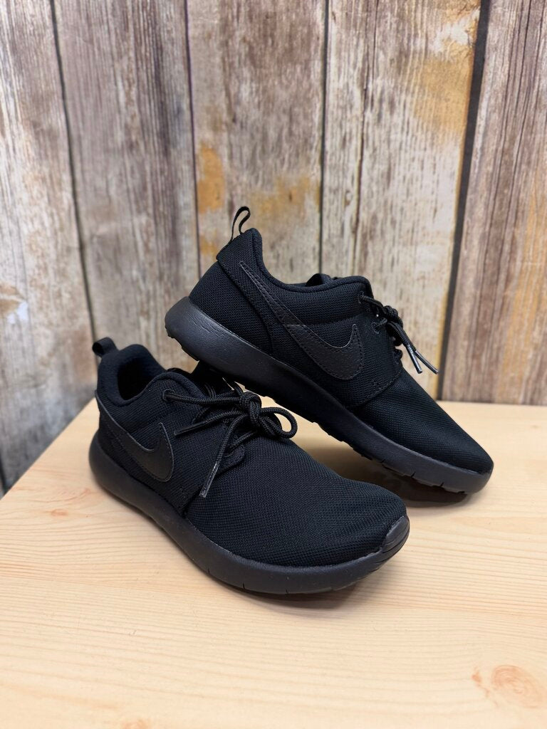 Roshe One PS 'Triple Black' NEW