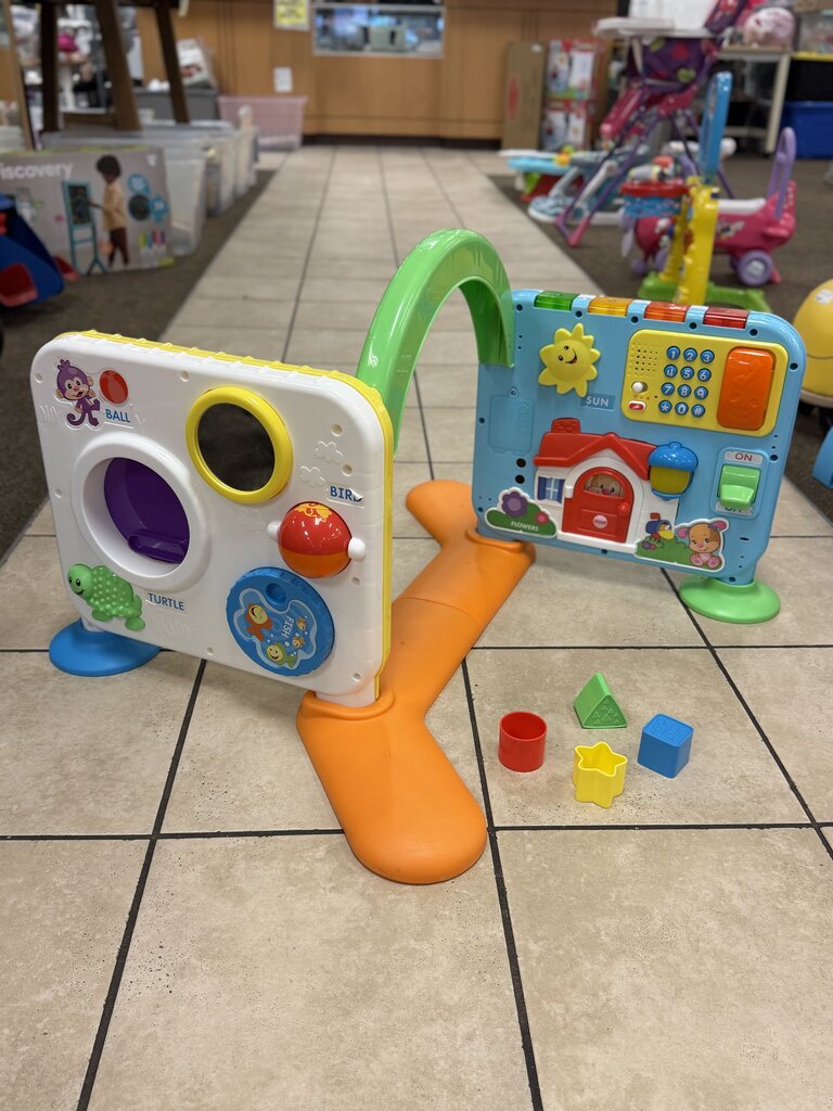 Laugh & Learn Crawl Around Learning Center