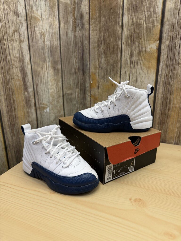 12 Retro French Blue (2025) (PS) w/ box