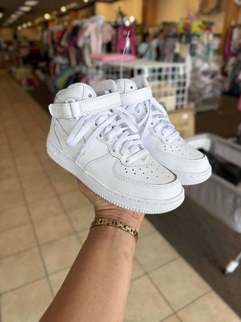 Air Force 1 Mid LE