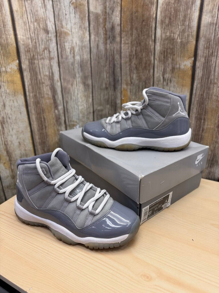 11 Retro Cool Grey (2021) (GS) w/ box